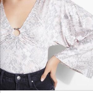 Guess Kimono Bodysuit